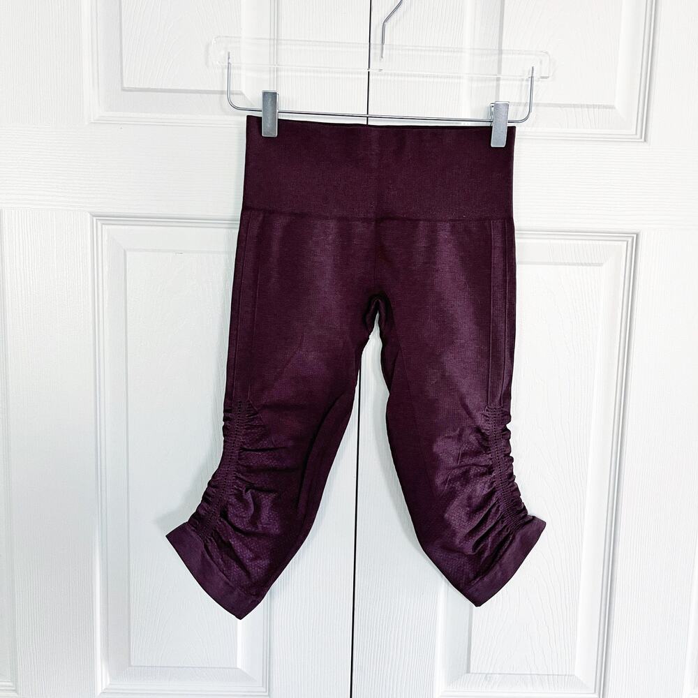 Lululemon In The Flow Crop II